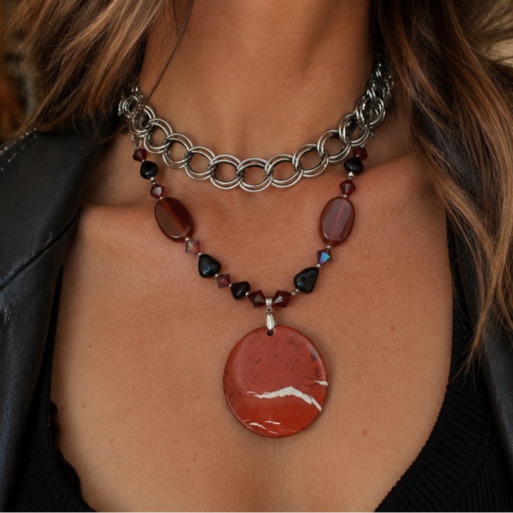 Rubyrudi, Western Handcrafted RED JASPER and AGATE Pendant Choker Necklace OOAK